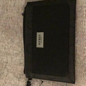 Guess women’s wristlet